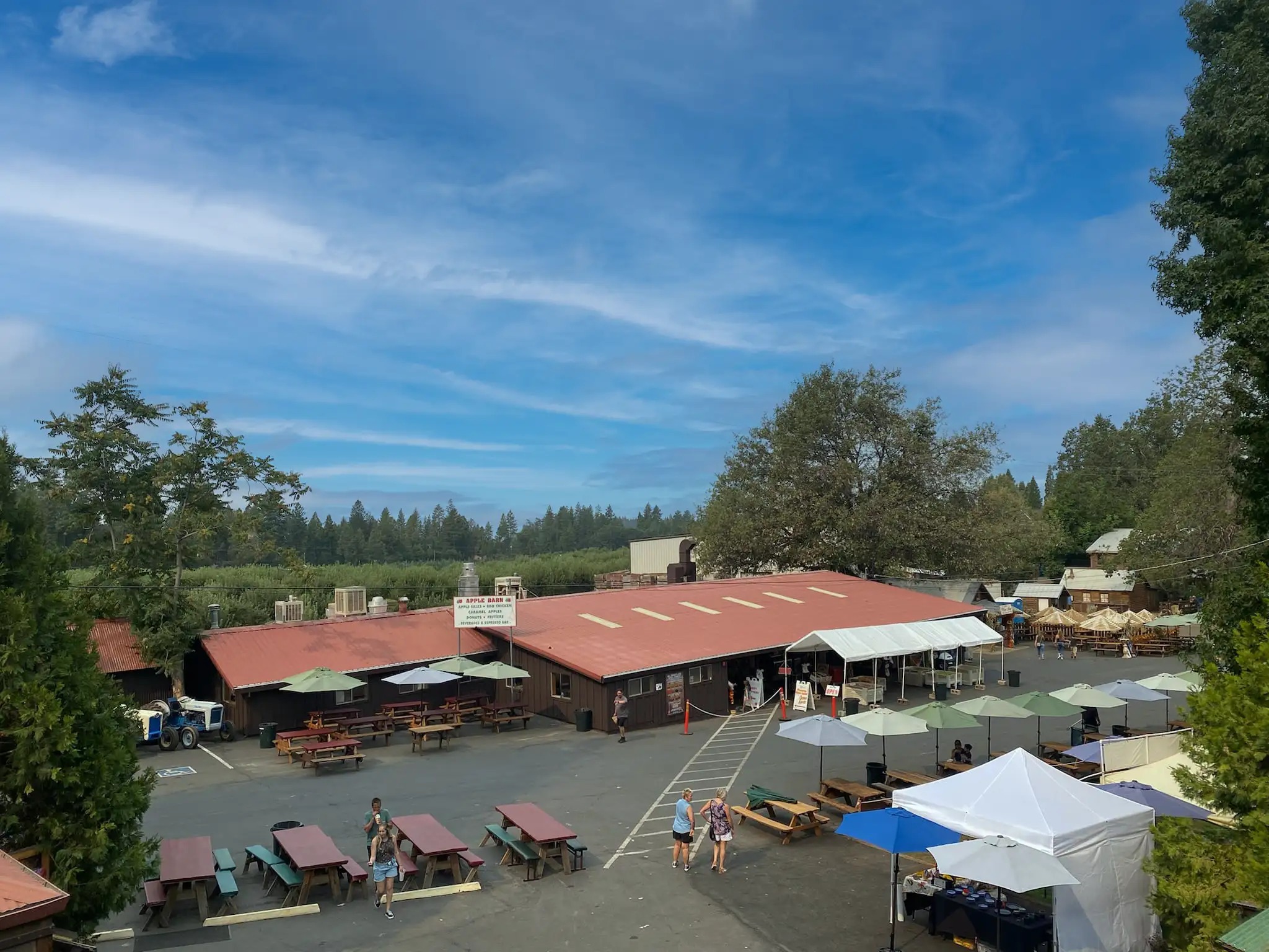 Apple Orchards and Cider Mills: High Hill Ranch